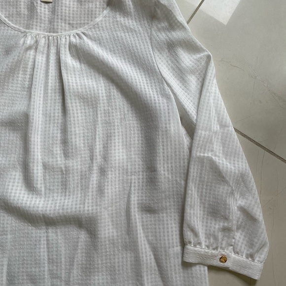 J.Crew Factory White 3/4 Sleeved Top - Picture 4 of 10